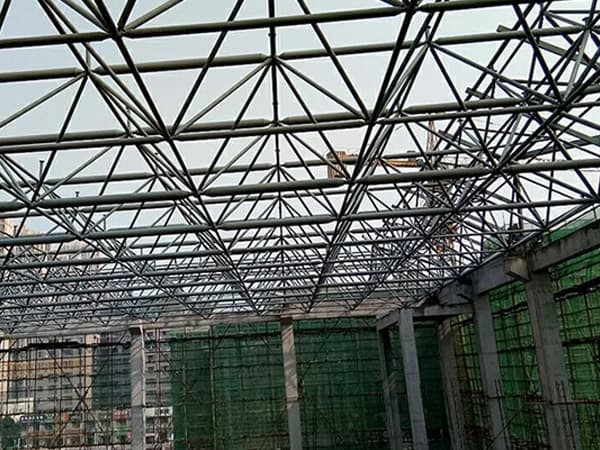 德惠螺栓球网架工程报价